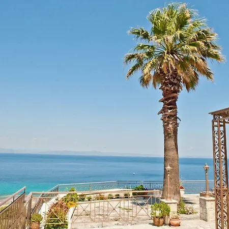 Lioli Infinity Villa Athitos #Northsky Apartment